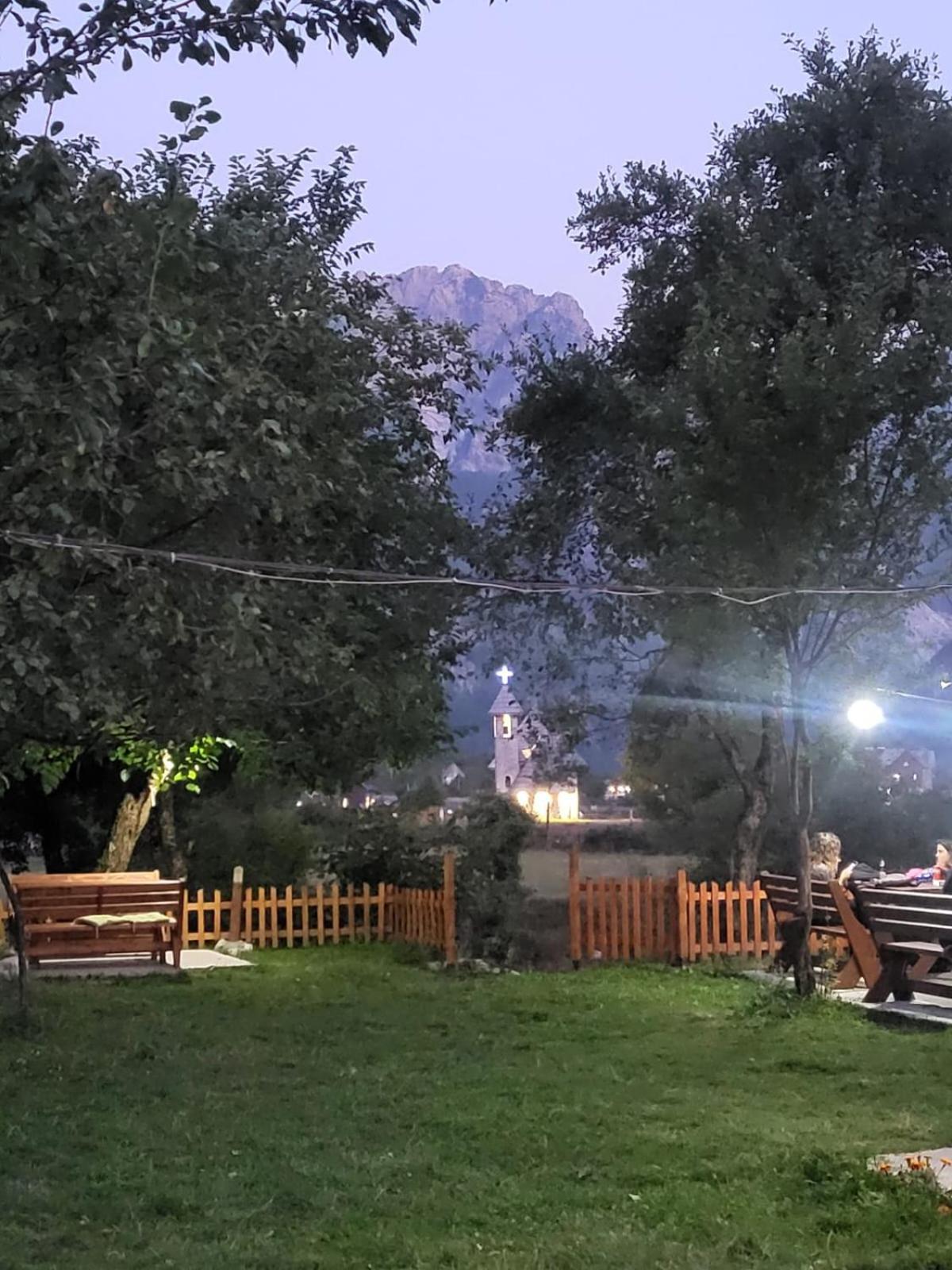 Bed and Breakfast Bujtina Pllumi Тети Экстерьер фото